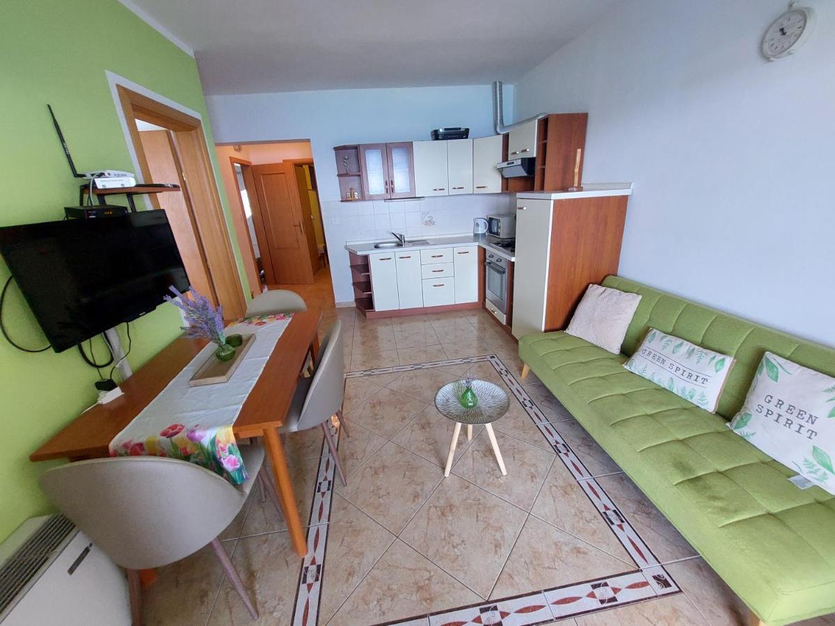 Velun Apartmani ภายนอก รูปภาพ